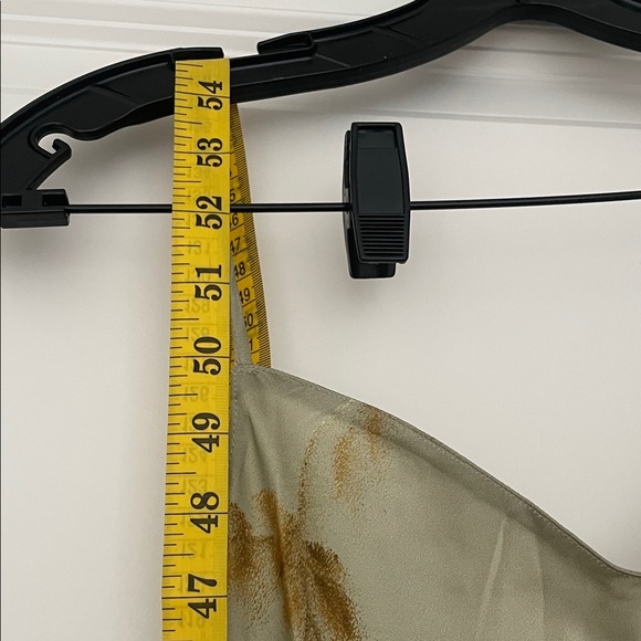 Reformation Parma silk maxi dress in golden hour - Picture 8 of 10